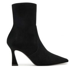 Botki Stuart Weitzman. Czarne botki Stuart Weitzman, bez wzorów, bez obcasa, na słupku, bez zapięcia. Za 1,469.00 zł.