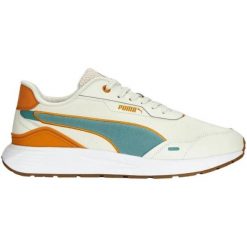 Buty Puma Runtamed Plus W 389237 02 białe. Białe buty treningowe bez wzorów, z gumy, bez zapięcia. W wyprzedaży za 394.45 zł.