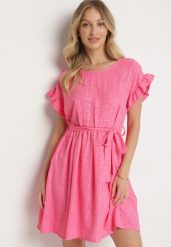 Fuksjowa Sukienka Ozdobiona Falbankami i Paskiem Izulira. Czerwone sukienki Born2be, uniwersalny, bez wzorów, eleganckie, bez kołnierzyka, bez ramiączek, mini. W wyprzedaży za 72.24 zł.