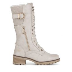 Kozaki Mustang. Białe kozaki Mustang, bez wzorów, bez obcasa, na słupku, bez zapięcia. Za 399.99 zł.