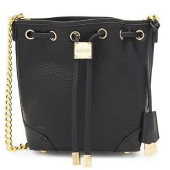 Torebka QUAZI. Czarne listonoszki QUAZI, bez wzorów, bez dodatków. Za 189.99 zł.