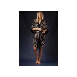SZLAFROK KIMONO czarny w różowy wzór. Szlafroki damskie marki Intime. Za 249.00 zł.