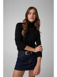 Guess Jeans Golf 184166 Czarny Classic Fit. Czarne swetry Guess Jeans, s, z aplikacjami, z jeansu, bez ramiączek. Za 349.00 zł.