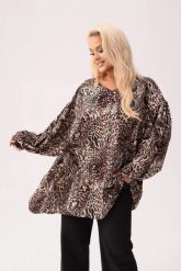Oversize'owa tunika Amalia w print panterki PLUS SIZE XXL. Tuniki Moda Size Plus Iwanek, plus size, bez wzorów, z elastanu, eleganckie, bez kołnierzyka, bez ramiączek. Za 239.90 zł.