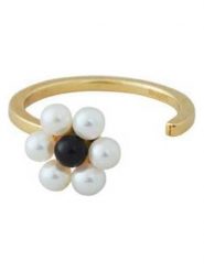 Design Letters Pozłacany pierścionek ''My Flower'' z perłami i agatem rozmiar: onesize. Żółte pierścionki Design Letters, z perłą, pozłacane. Za 234.99 zł.