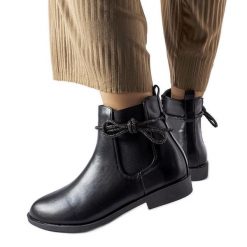 Czarne klasyczne sztyblety z cyrkoniami Adua. Czarne botki bez wzorów, z gumy, eleganckie, za kostkę, bez obcasa, na obcasie, bez zapięcia. Za 145.37 zł.
