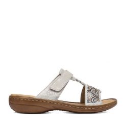 Klapki Rieker. Szare klapki Rieker, bez wzorów, bez obcasa, bez zapięcia. Za 299.99 zł.