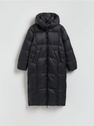 Puchowa kurtka z kapturem - czarny. Czarne kurtki Reserved, l, bez wzorów, z puchu, z kapturem. Za 599.99 zł.