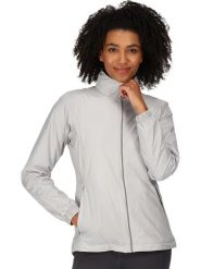 Regatta Kurtka przeciwdeszczowa "Corinne IV" w kolorze jasnoszarym rozmiar: 40. Szare kurtki Regatta, m, bez wzorów, z polaru, bez kaptura. Za 130.95 zł.