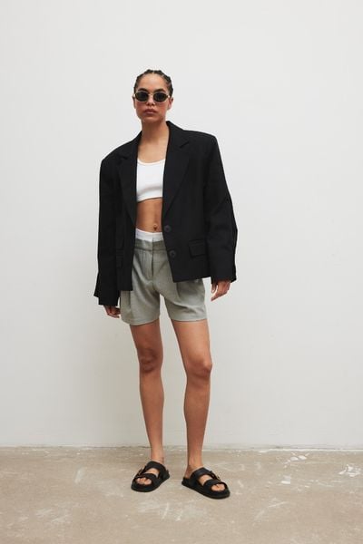 Marynarka o prostym kroju w kolorze TOTALLY BLACK - RICHMOND -S/M. Czarne marynarki i żakiety Marsala, m, bez wzorów, z bawełny, eleganckie, bez ramiączek. Za 599.90 zł.