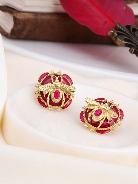 L'Atelier de Gaia Pozłacane kolczyki-wkrętki z kryształami rozmiar: onesize. Czerwone kolczyki L'Atelier de Gaia, z kryształem, pozłacane. Za 56.79 zł.