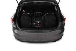 Torby Do Bagażnika Fiat Tipo Hatchback 2016+ 4Szt Kjust. Czarne torby podróżne KJUST, bez wzorów, z kauczuku. Za 1,209.00 zł.