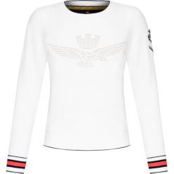 Bluza AERONAUTICA MILITARE. Białe bluzy Aeronautica Militare, z aplikacjami, z tkaniny, militarne, bez ramiączek, bez kaptura. W wyprzedaży za 424.00 zł.
