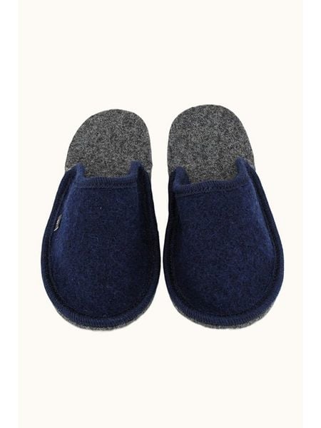 Kitz-pichler Kapcie w kolorze granatowym rozmiar: 37. Niebieskie kapcie kitz-pichler, bez wzorów, z materiału. Za 60.99 zł.