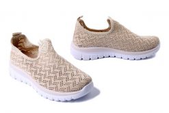 ARTIKER RELAKS 56C1011 beżowy, półbuty damskie. Brązowe półbuty wsuwane Artiker Relaks, na lato, bez wzorów, bez obcasa. Za 84.99 zł.