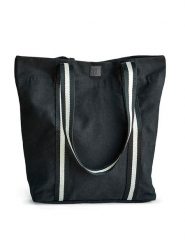 IRIS Torba termiczna w kolorze czarnym - 37 x 45 x 15 cm rozmiar: onesize. Czarne torby na laptopa IRIS, bez wzorów, z materiału. Za 123.82 zł.