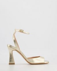 ZŁOTE SANDAŁY NATALIE11 LAM PL. Żółte sandały Venezia, bez wzorów, ze skóry, bez obcasa, bez zapięcia. Za 459.00 zł.