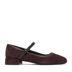 Czółenka Lasocki. Brązowe czółenka Lasocki, bez wzorów, bez obcasa, bez zapięcia. Za 269.99 zł.