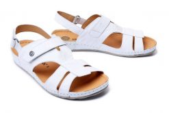 DR. BRINKMANN 710633-3 weiss, sandały profilaktycze damskie. Białe sandały Dr. Brinkmann, bez wzorów, ze skóry, bez obcasa, bez zapięcia. Za 240.44 zł.
