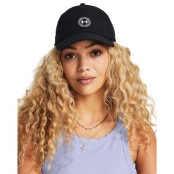 Regulowana czapka baseballowa damska Under Armour ArmourVent. Białe czapki z daszkiem Under Armour, bez wzorów, z tkaniny. Za 125.00 zł.
