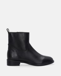 KLASYCZNE CZARNE BOTKI 78104 NAPP BLACK. Czarne botki Venezia, bez wzorów, ze skóry, klasyczne, bez obcasa, bez zapięcia. Za 359.00 zł.