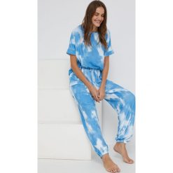 Answear Lab piżama damska. Niebieskie piżamy Answear Lab, l, bez wzorów, z dzianiny, bez kołnierzyka, bez ramiączek, krótkie. Za 149.99 zł.