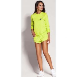 Limonkowa Krótkie Dresowe Szorty ze Srebrnymi Wypustkami. Żółte bluzy Molly.pl, z dresówki. Za 129.90 zł.