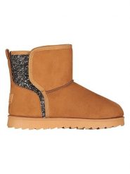 Geographical Norway Botki zimowe "Olga" w kolorze jasnobrązowym rozmiar: 37. Brązowe botki Geographical Norway, bez wzorów, z futra, bez obcasa, bez zapięcia. Za 96.83 zł.