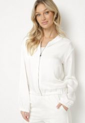 Biała Satynowa Kurtka Bomberka Rozpinana z Wiskozą Evellevia. Białe kurtki Born2be, l, bez wzorów, z jeansu, bez kaptura. Za 129.99 zł.