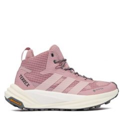 Trekkingi adidas. Czerwone buty trekkingowe adidas, z gore-texu, bez zapięcia. Za 899.99 zł.