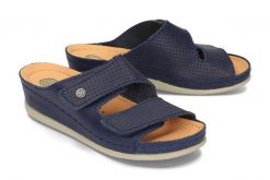 DR. BRINKMANN 701226-5 marine, klapki damskie. Niebieskie klapki Dr. Brinkmann, bez wzorów, ze skóry, marine, bez obcasa, bez zapięcia. Za 329.90 zł.