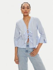 ViCOLO Bluzka TB1518 Niebieski Regular Fit. Niebieskie bluzki ViCOLO, m, bez wzorów, z bawełny, bez kołnierzyka, bez ramiączek. Za 189.99 zł.