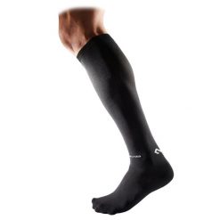 Skarpety kompresyjne McDavid ELITE Recovery. Czarne skarpetki MCDAVID, bez wzorów. Za 241.50 zł.
