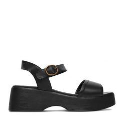 Sandały Lasocki. Czarne sandały Lasocki, bez wzorów, bez obcasa, na koturnie, bez zapięcia. Za 199.99 zł.