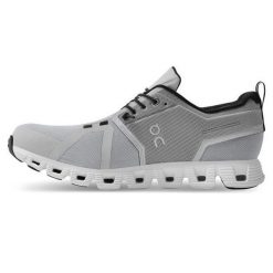 Buty do biegania damskie On On Cloud Waterproof. Białe buty do biegania On Running, bez wzorów, z materiału, bez zapięcia, do biegania. Za 956.00 zł.