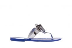 Japonki T&G Fashion 22-116 Dark Blue, Granat/ Srebro, Guma - 38. Niebieskie japonki t&g, z aplikacjami, z gumy. W wyprzedaży za 26.10 zł.