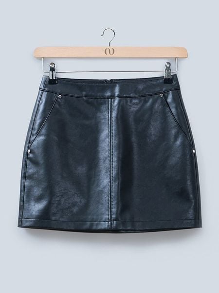 LeGer Spódnica "Ella" w kolorze czarnym ze skóry syntetycznej rozmiar: 40. Czarne spódnice LeGer, na co dzień, bez wzorów, ze skóry, mini, proste. Za 231.68 zł.