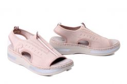 RIEKER V59B5-31 pink, sandały damskie. Czerwone sandały Rieker, bez wzorów, bez obcasa, bez zapięcia. Za 271.92 zł.