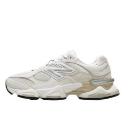 Buty do chodzenia dla dorosłych New Balance 9060 Sea Salt Moonbeam. Szare buty treningowe New Balance, bez wzorów, ze skóry, bez zapięcia, do biegania. Za 1,181.96 zł.