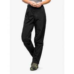 Spodnie przeciwdeszczowe damskie Haglofs Korp Proof Pant. Czarne spodnie dresowe Haglöfs, bez wzorów, długie. Za 413.99 zł.
