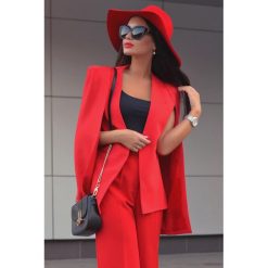 Żakiet BERNADETA RED. Czerwone marynarki i żakiety Żakiet BERNADETA RED, l, bez wzorów, bez ramiączek. W wyprzedaży za 99.00 zł.
