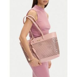 Torebka Nine West. Czerwone shopper bag Nine West, bez wzorów, bez dodatków. Za 269.99 zł.