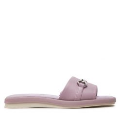 Klapki Caprice. Fioletowe klapki Caprice, bez wzorów, bez obcasa, bez zapięcia. Za 219.99 zł.