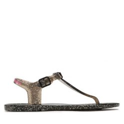 Sandały EA7 Emporio Armani. Czarne sandały EA7 Emporio Armani, bez wzorów, bez obcasa, na płaskiej podeszwie, bez zapięcia. Za 349.99 zł.