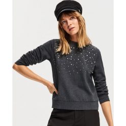 Bluza z aplikacjami - Szary. Bluzy marki INOVIK. W wyprzedaży za 39.99 zł.