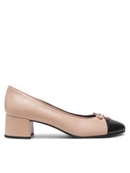 Tory Burch Czółenka Cap-Toe 154515 Różowy. Czerwone czółenka Tory Burch, bez wzorów, ze skóry, bez obcasa, bez zapięcia. Za 1,279.00 zł.