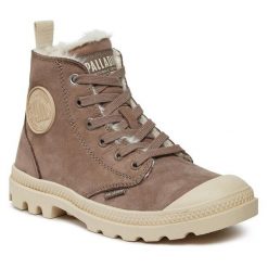 Trapery Palladium. Brązowe traperki Palladium, bez wzorów, bez obcasa, bez zapięcia. Za 579.99 zł.
