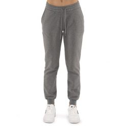Bluza z kieszeń na co dzień na siłownię. Szare bluzy LEONE 1947 APPAREL, bez wzorów, z bawełny, bez kaptura, na fitness i siłownię. W wyprzedaży za 136.83 zł.