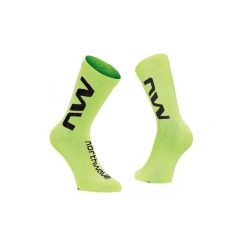 Skarpetki Northwave Extreme Air. Czarne skarpetki Northwave, w ażurowe wzory, z materiału. Za 123.50 zł.