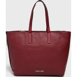Calvin Klein - Torebka. Torebki klasyczne marki Calvin Klein. W wyprzedaży za 479.90 zł.